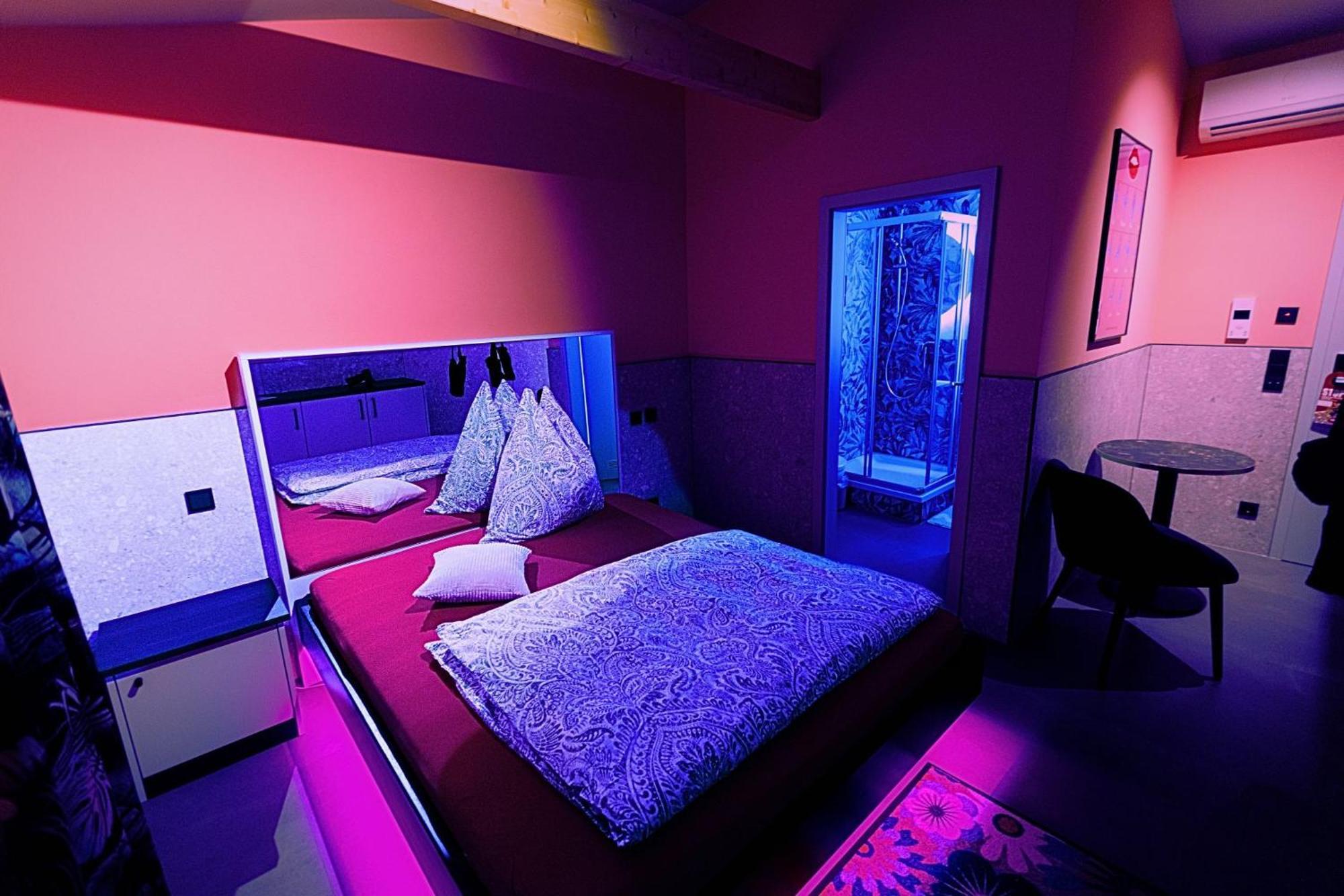 Lustra Stundenhotel - Adults Only Landshut Exterior photo